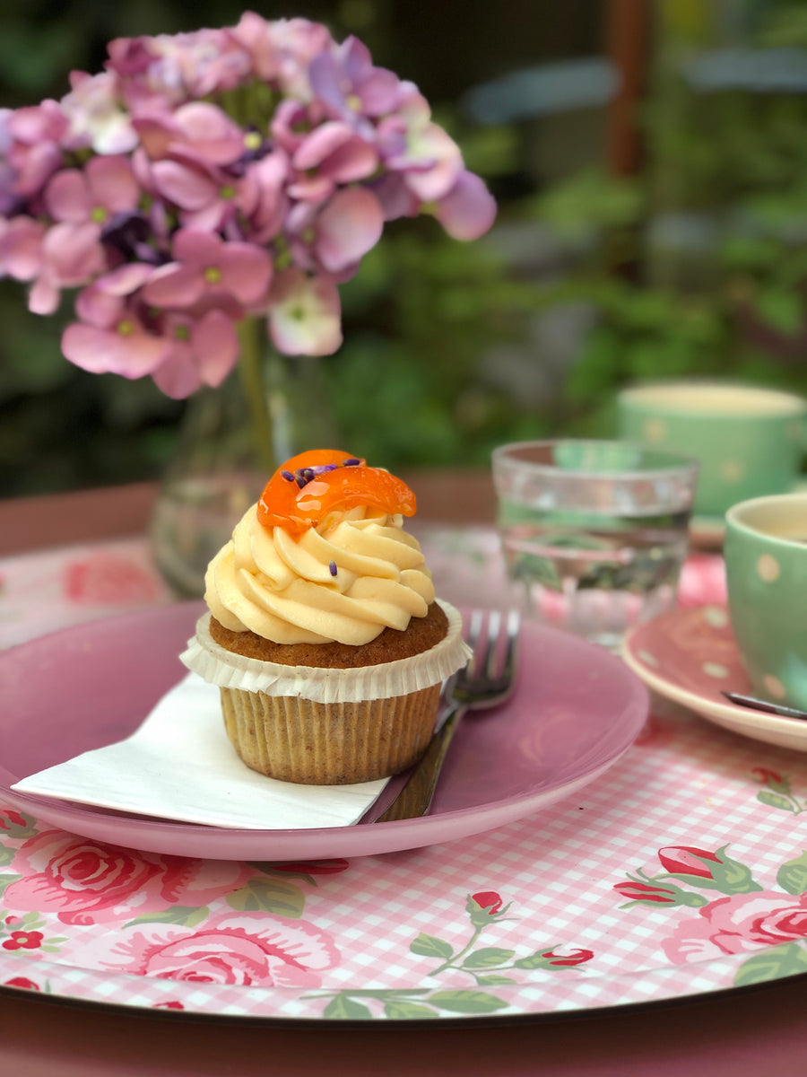 Marille-Lavendel Cupcake, glutenfrei! (Von Juli bis Mitte September erhältlich!)