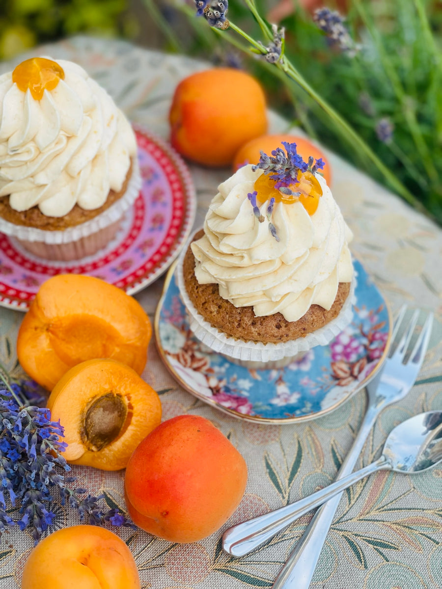 Marille-Lavendel Cupcake, glutenfrei! (Von Juli bis Mitte September erhältlich!)