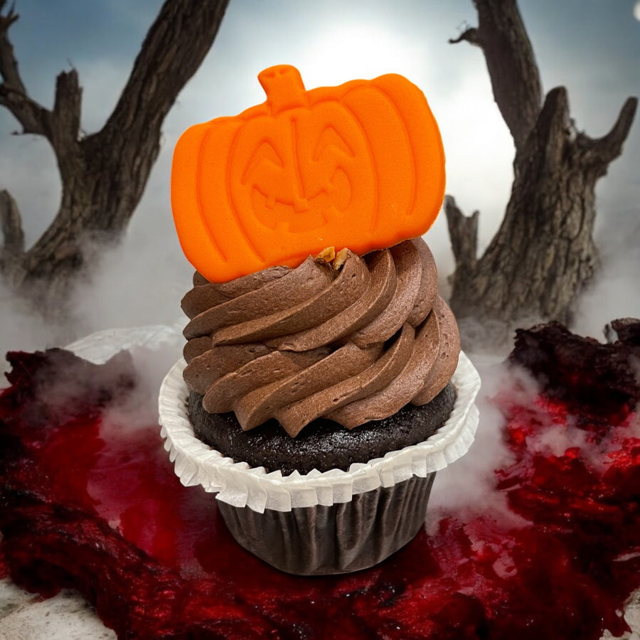 Veganer Halloween Gruselkürbis Cupcake (erhältlich von 15-31.10)!