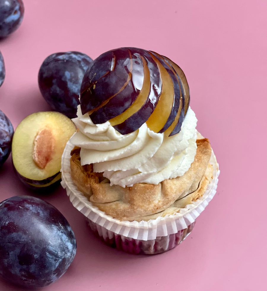 Cupcake der Woche von 22.9.-4.10.: Zwetschkenstrudel-Cupcake mit Marzipan-Topping